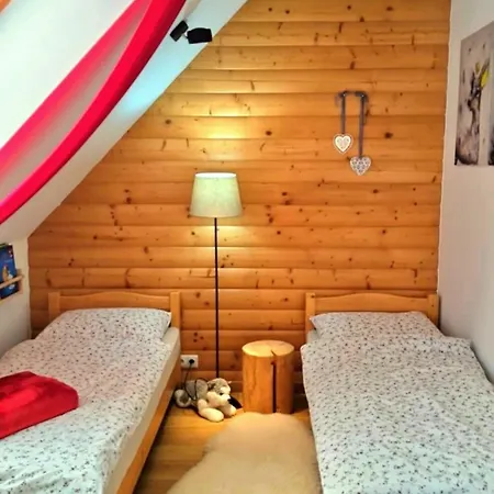 U Moniki, Nad Rzeka, Jacuzzi W Ogrodzie Apartment Szaflary