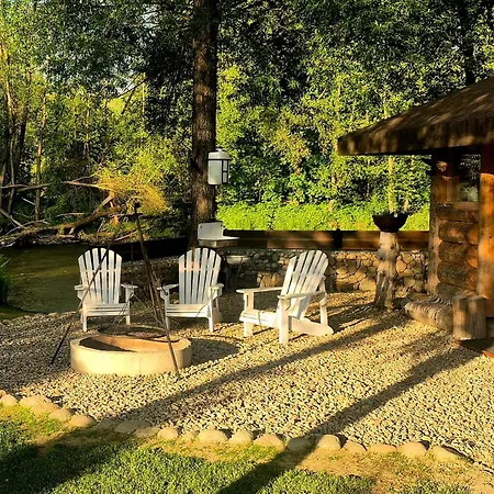 U Moniki, Nad Rzeka, Jacuzzi W Ogrodzie Apartment
