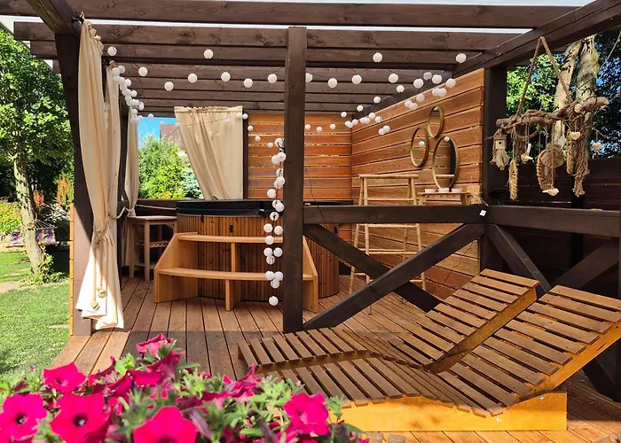 U Moniki * צ'אפלארי